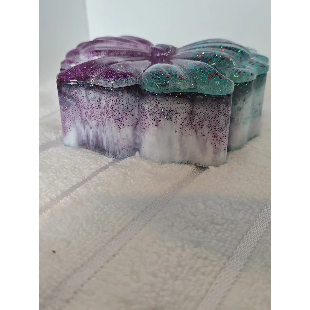 Handmade Resin Bow Shaped‎ Trinket Box With Lid Purple Green Glitter 769